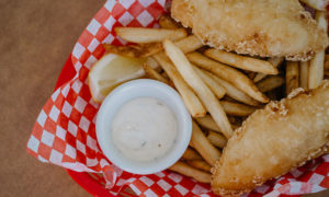 Fried fish and french fries with tartar sauce